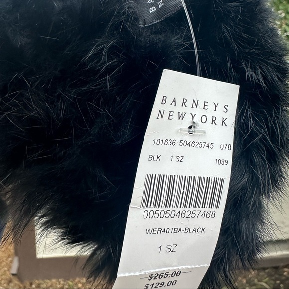 BARNEYS NEW YORK Fur Cap/Hat. Black - Picture 9 of 13